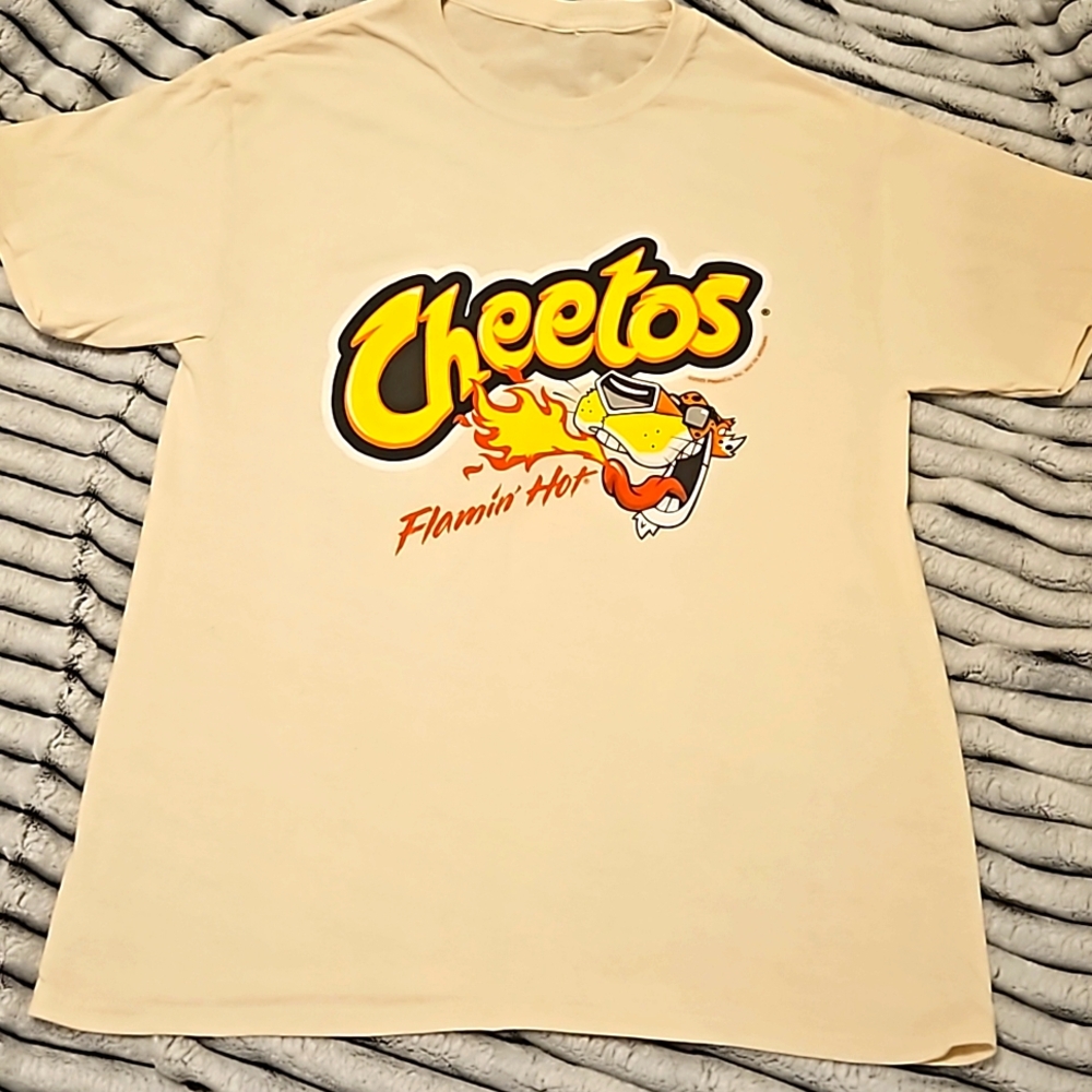 Medium graphic tee